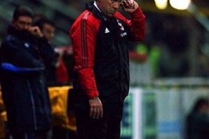 乐鱼体育app-米兰发布安切洛蒂老照片|AC米兰|ac米兰_新浪新闻